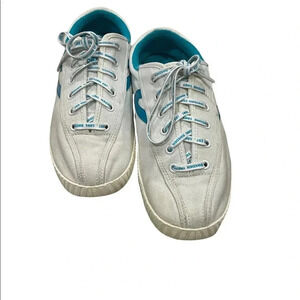 Trenton sneakers/ aqua and white sz 10.5
